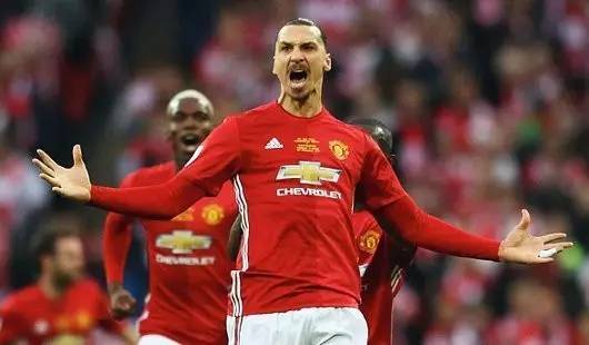 保罗则凭借 保罗则凭借